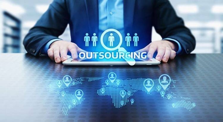 How Will It Outsourcing Affect Business In 2021?
