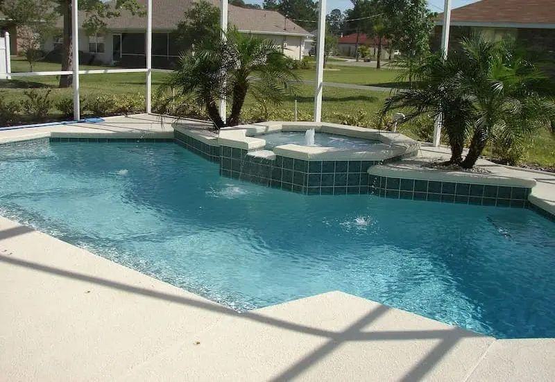 The Benefits Of Using Pavers On Your Pool Deck